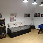 90's House *