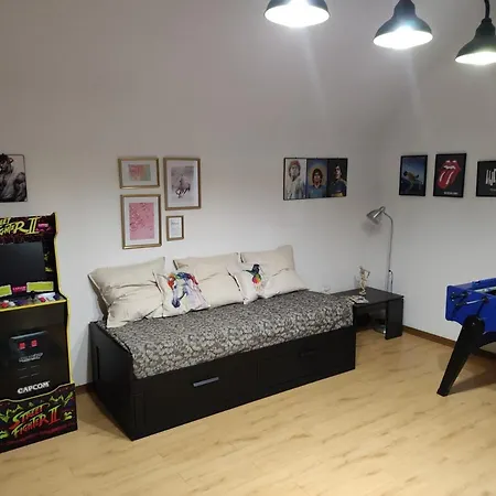 90's House *